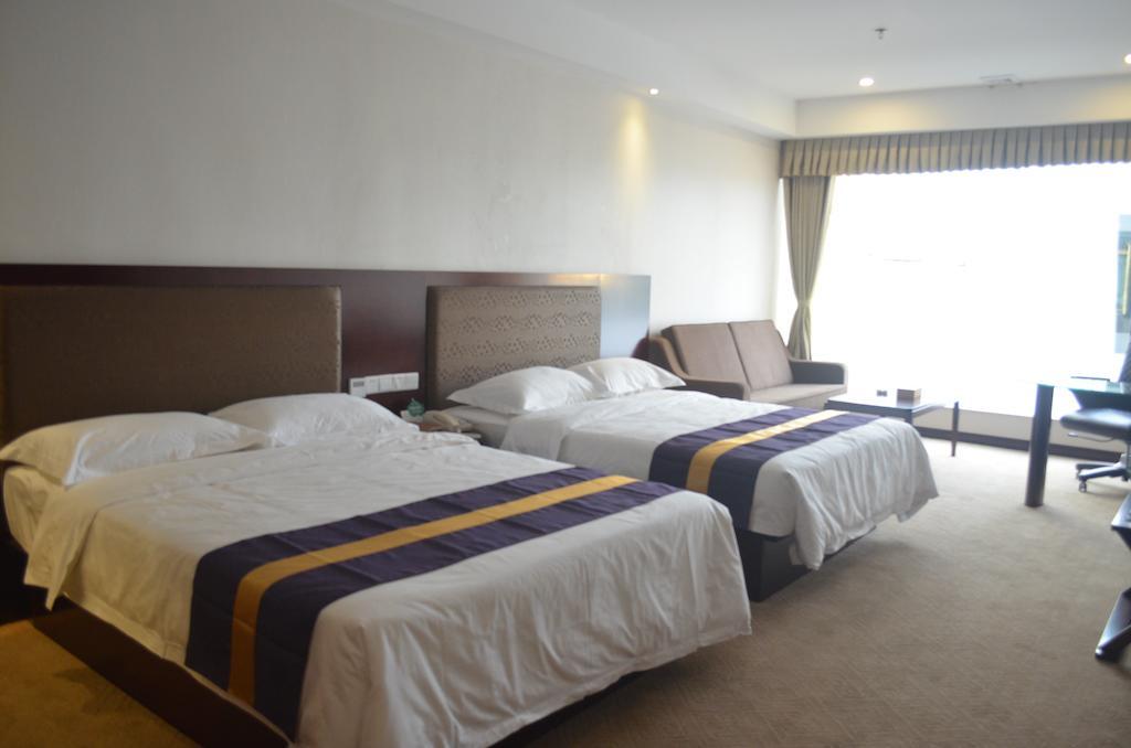 Zhuhai Platinum Holiday Hotel Extérieur photo