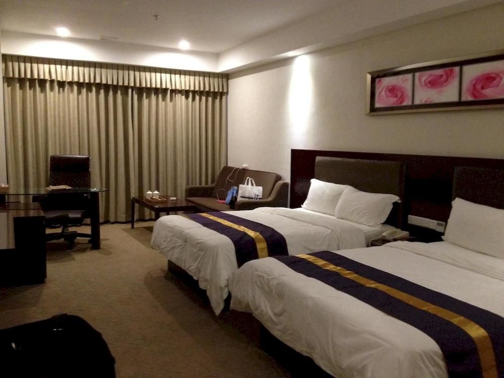 Zhuhai Platinum Holiday Hotel Extérieur photo