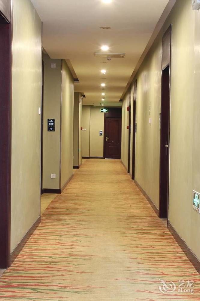 Zhuhai Platinum Holiday Hotel Extérieur photo
