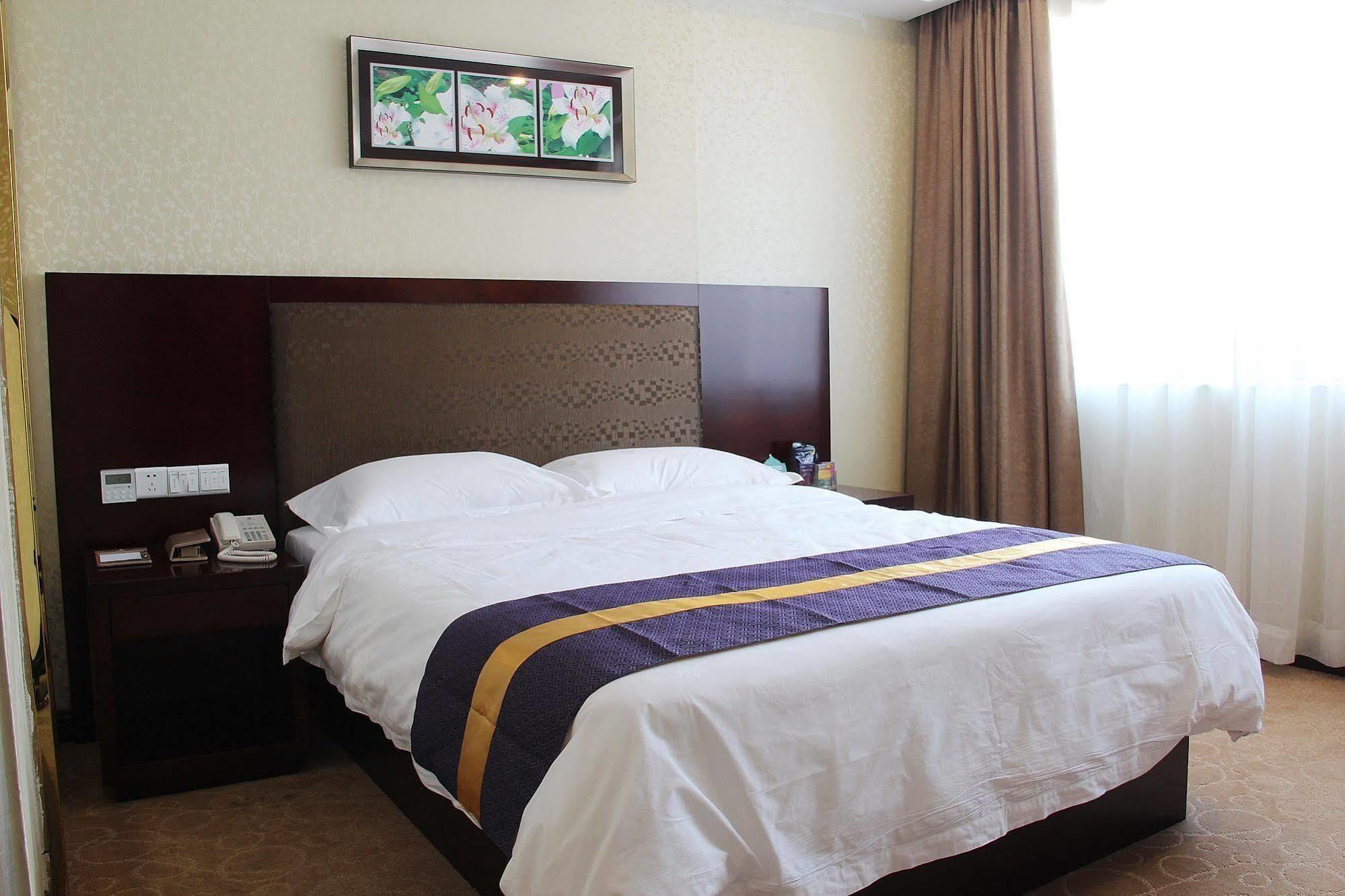 Zhuhai Platinum Holiday Hotel Extérieur photo
