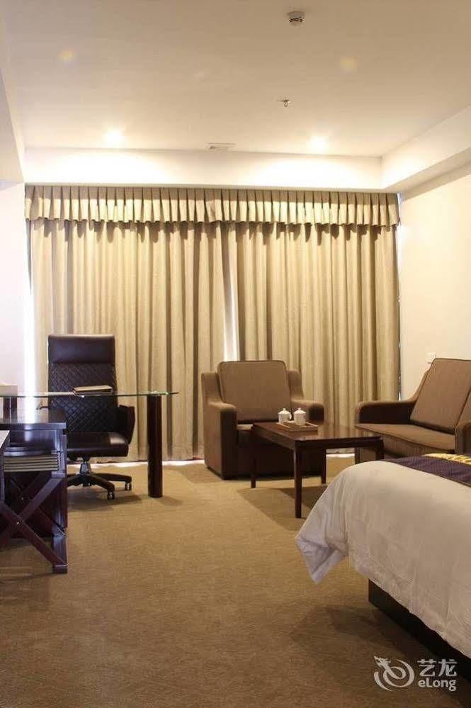 Zhuhai Platinum Holiday Hotel Extérieur photo